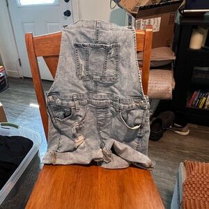 Small overall shorts Maurice’s